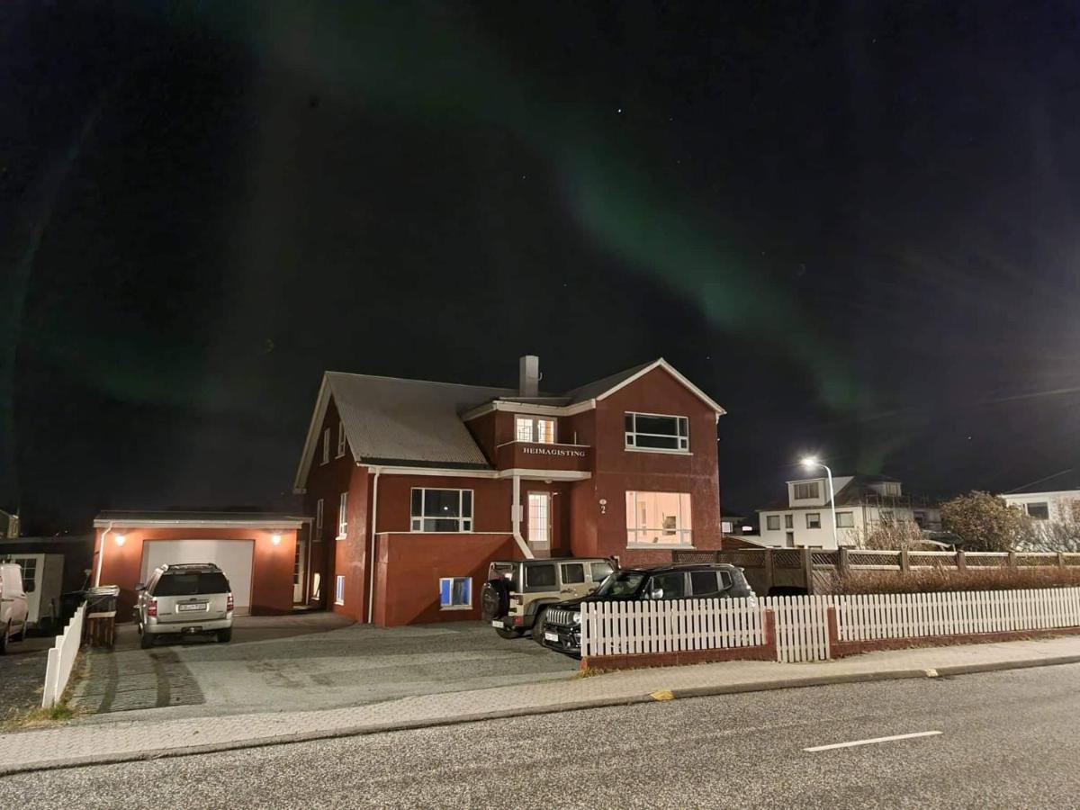 Grindavik Guesthouse Self Check In & Out エクステリア 写真