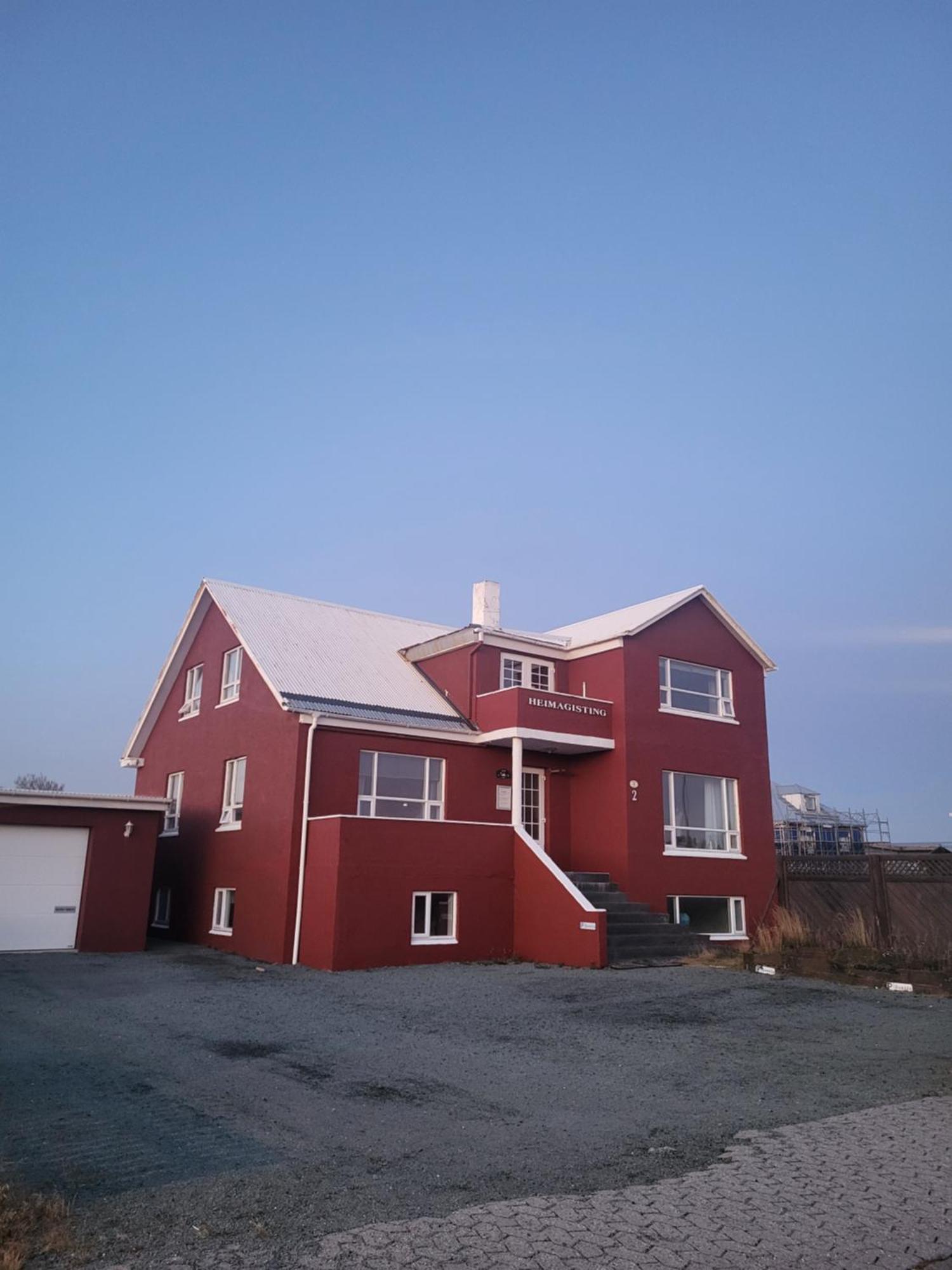 Grindavik Guesthouse Self Check In & Out エクステリア 写真